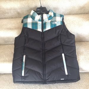 Black North Face Women’s Vest
